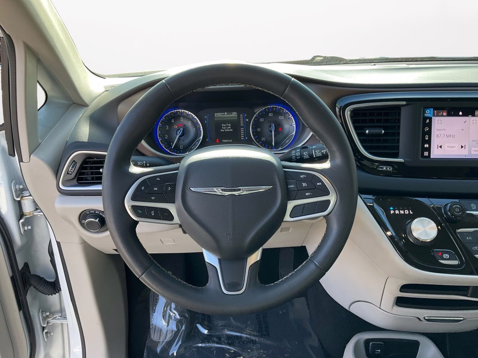 2022 Bright White Clearcoat Chrysler Voyager LX FWD Van