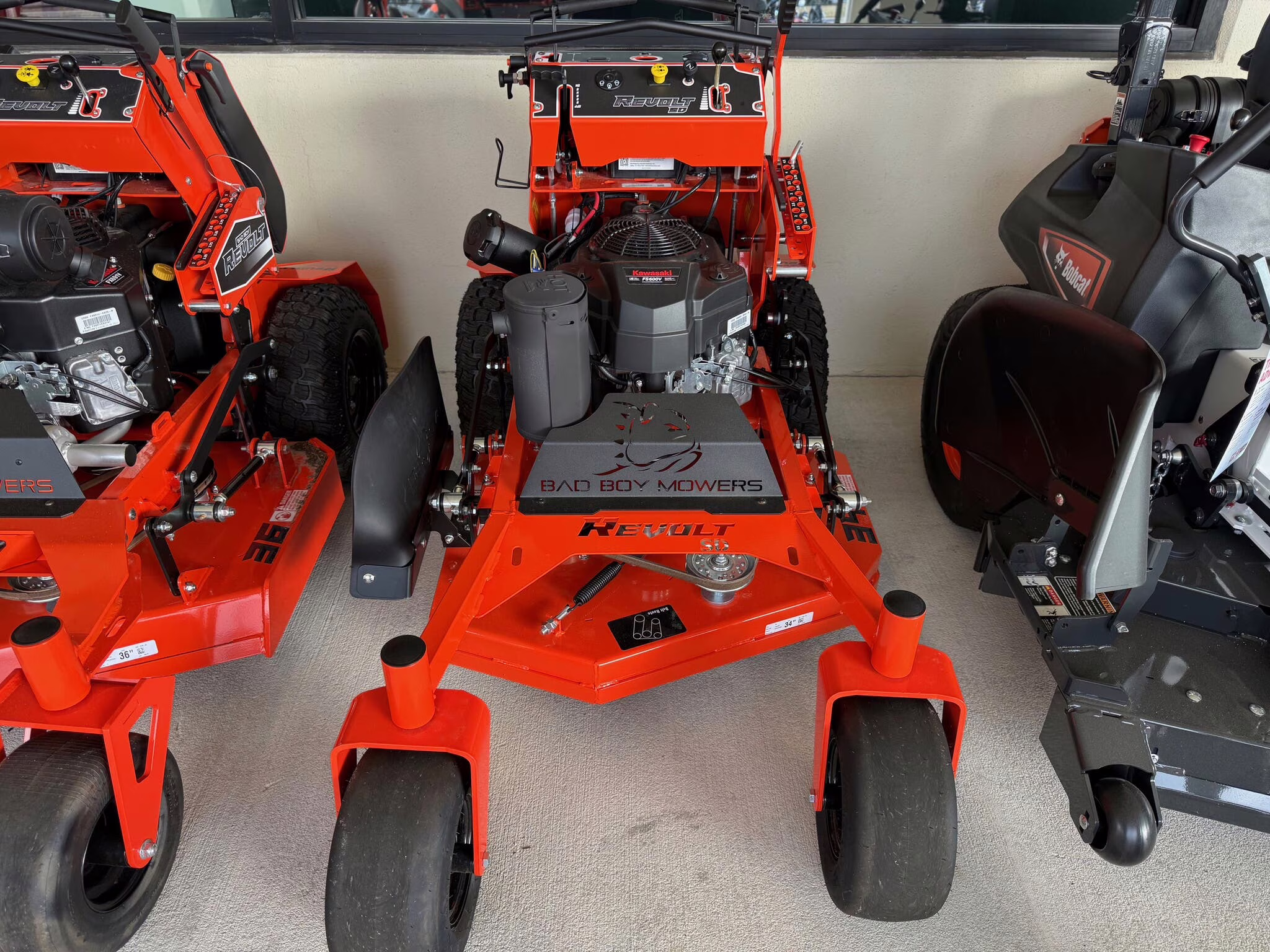 2026 Bad Boy Mowers Outlaw Revolt SD 34 Lawn Mower