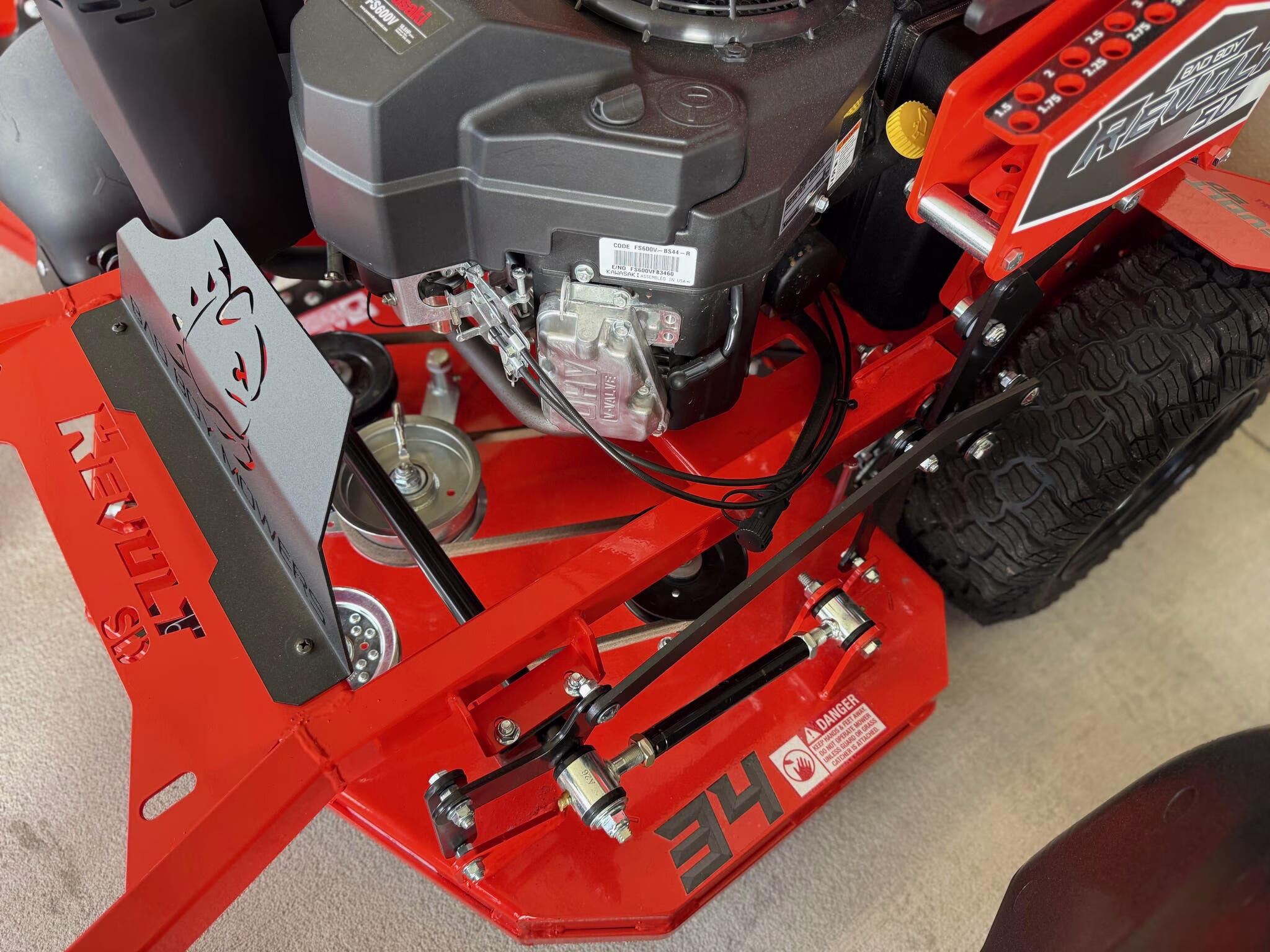 2026 Bad Boy Mowers Outlaw Revolt SD 34 Lawn Mower