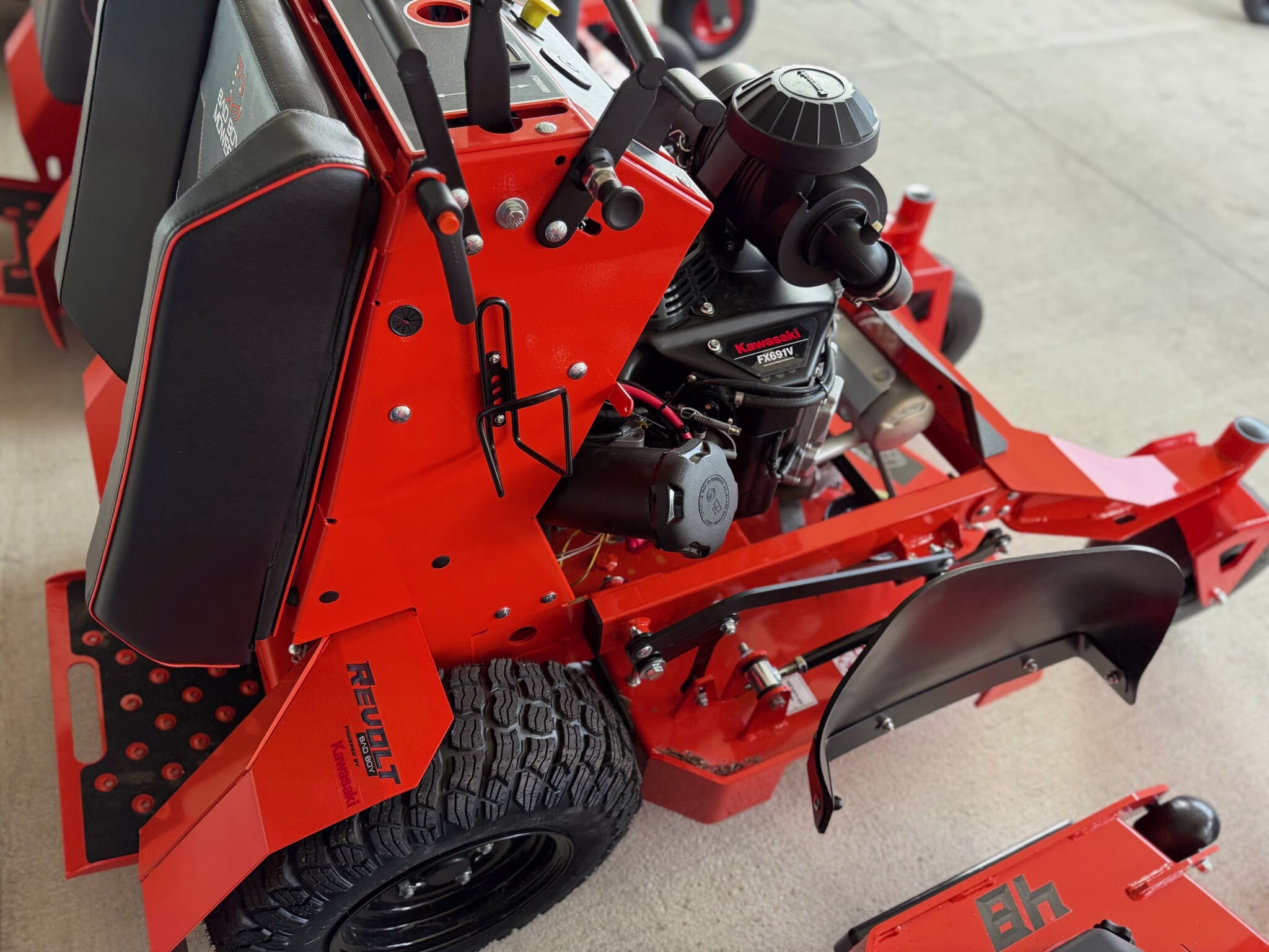 2026 Bad Boy Mowers Outlaw Revolt 36 Lawn Mower