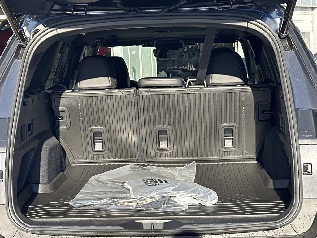 2026 Magnetite Gray Metallic Subaru Outback Premium AWD SUV