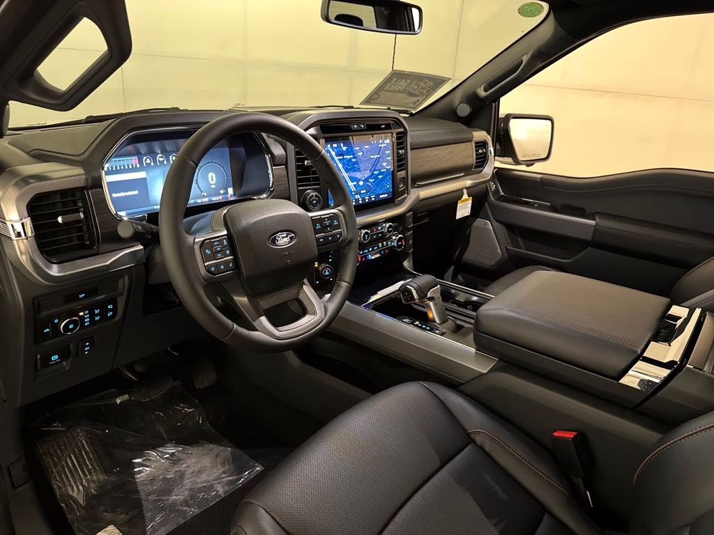 2026 Star White Metallic Tri-Coat Ford F-150 Lariat 4X4 Truck