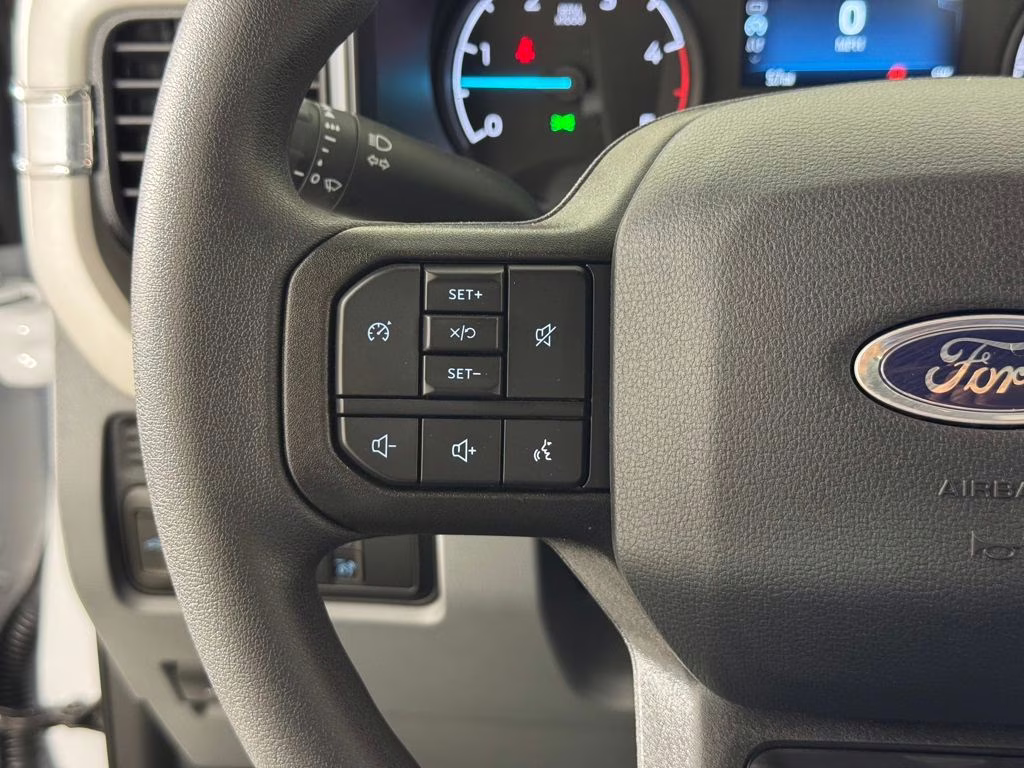 2026 Oxford White Ford Super Duty F-350 SRW XL 4X4 Truck