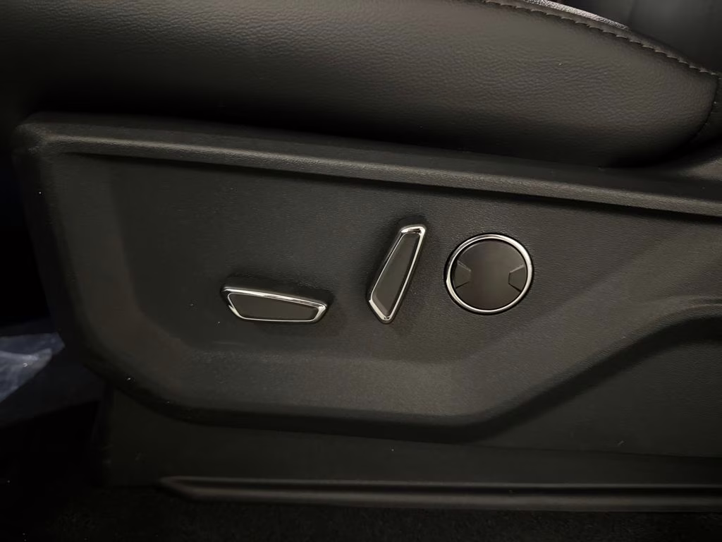 2026 Agate Black Metallic Ford F-150 Lariat 4X4 Truck