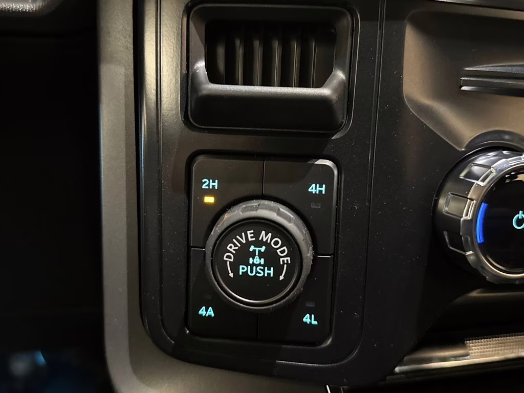 2026 Agate Black Metallic Ford F-150 Lariat 4X4 Truck