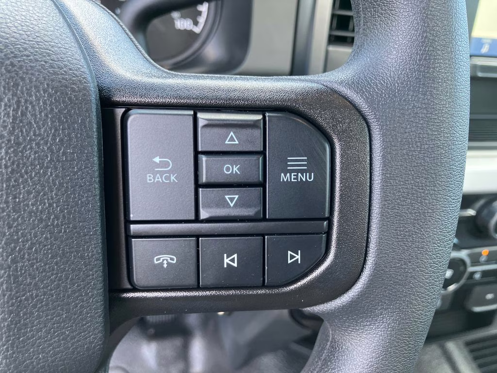 2026 Oxford White Ford Super Duty F-350 SRW XL 4X4 Truck