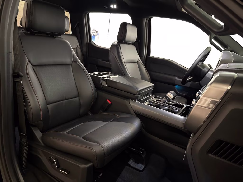 2026 Agate Black Metallic Ford F-150 Lariat 4X4 Truck