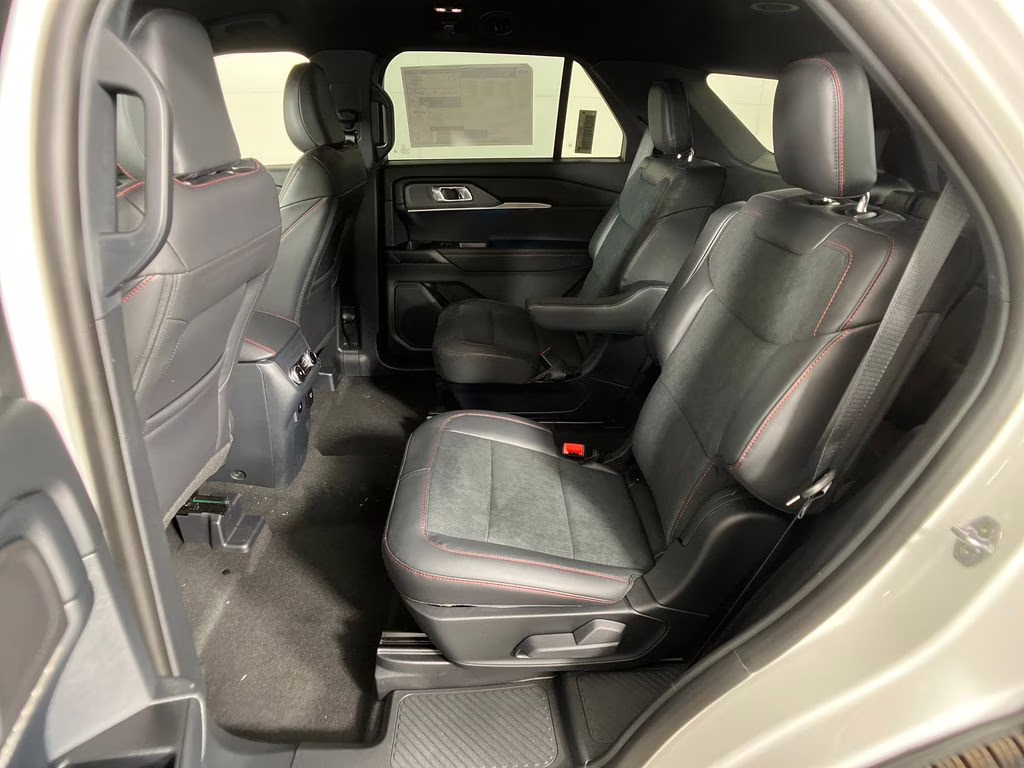 2026 Star White Metallic Tri-Coat Ford Explorer ST RWD SUV