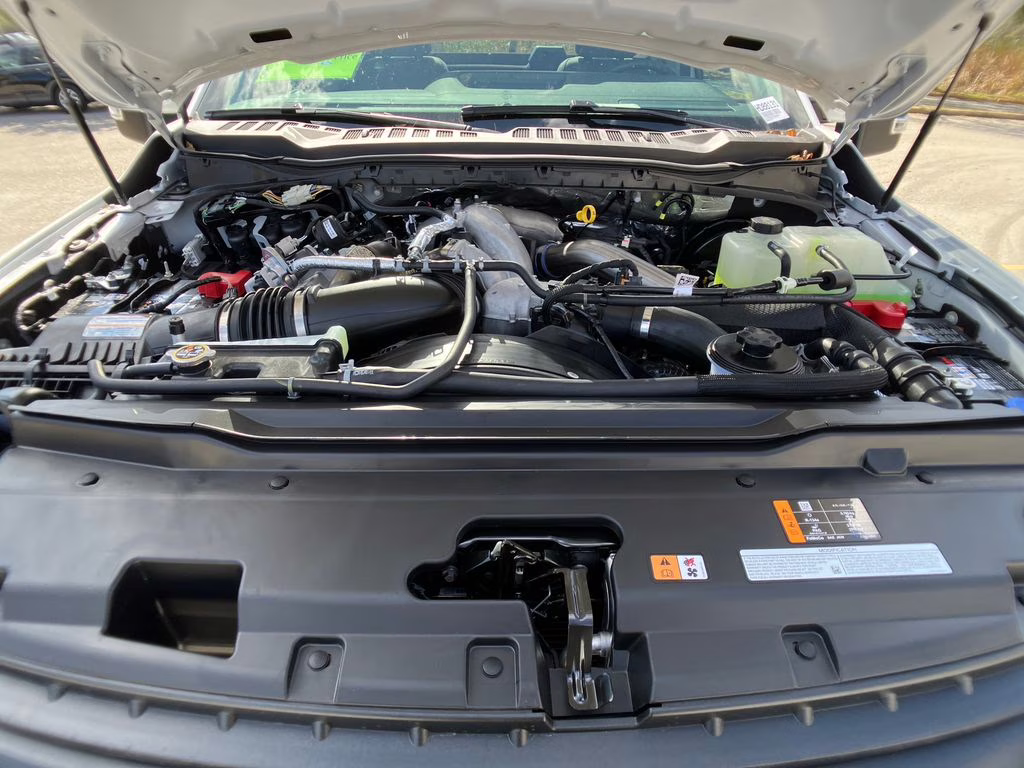 2026 Oxford White Ford Super Duty F-350 SRW XL 4X4 Truck