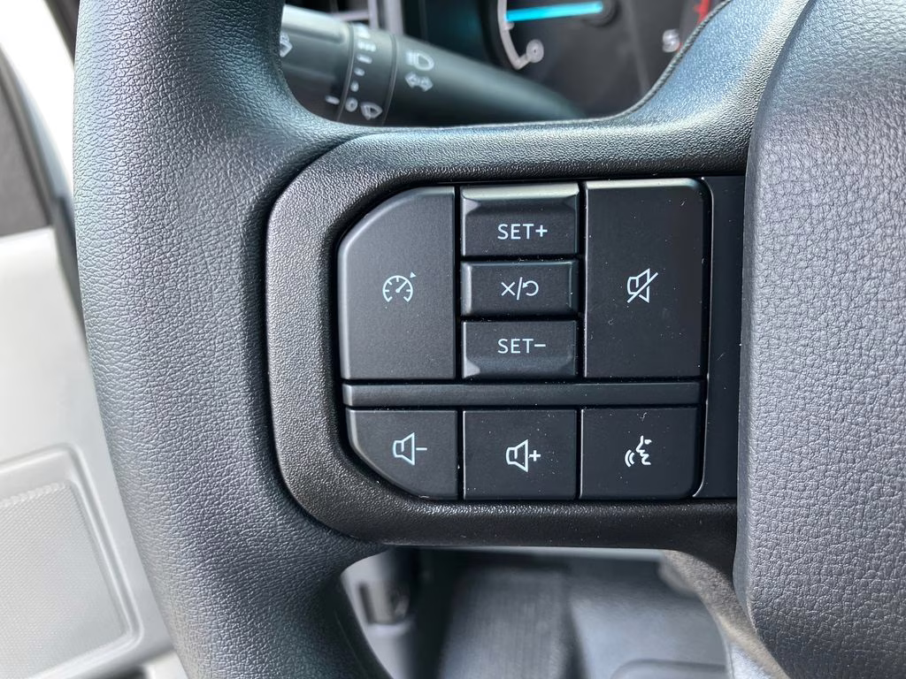 2026 Oxford White Ford Super Duty F-350 SRW XL 4X4 Truck