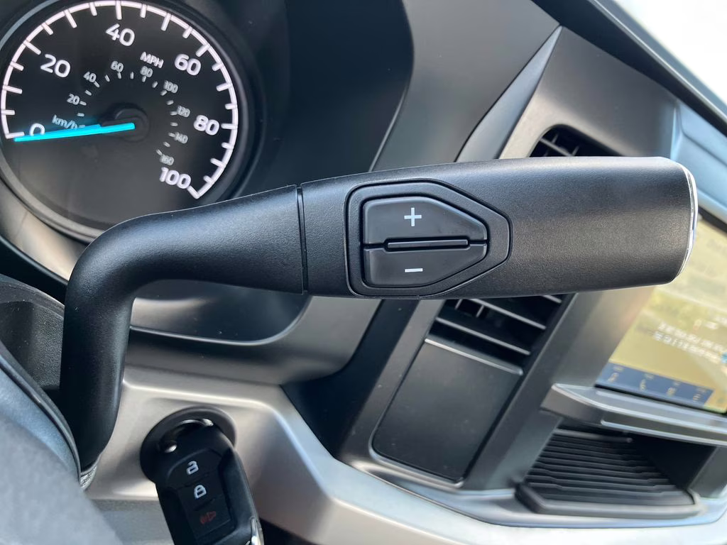 2026 Oxford White Ford Super Duty F-350 SRW XL 4X4 Truck