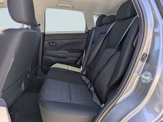 2026 Mercury Gray Metallic Mitsubishi Outlander Sport 2.0 SE 4X4 SUV