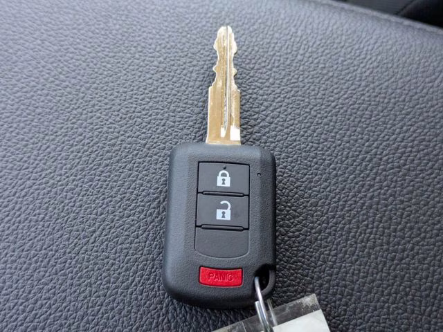 2026 Mercury Gray Metallic Mitsubishi Outlander Sport 2.0 SE 4X4 SUV