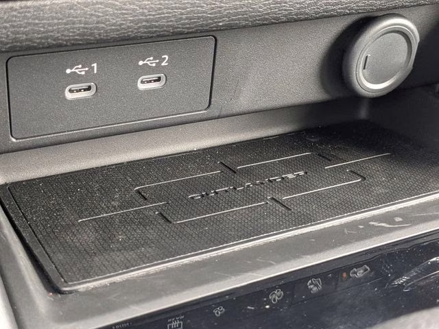 2026 Labrador Black Pearl Mitsubishi Outlander ES FWD SUV