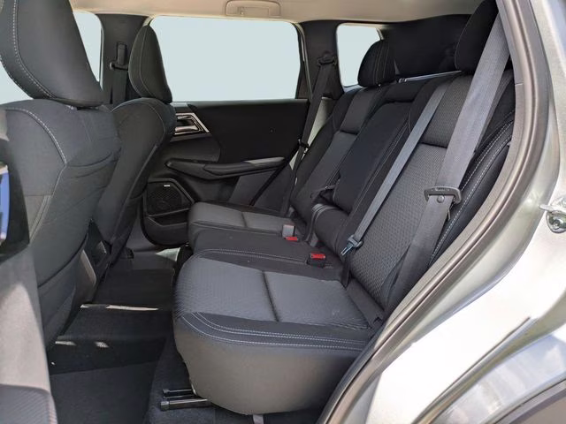 2026 Alloy Silver Metallic Mitsubishi Outlander ES AWD SUV