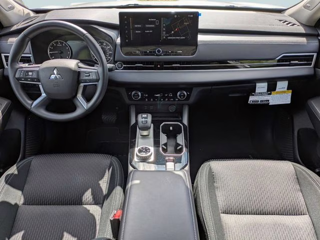 2026 Alloy Silver Metallic Mitsubishi Outlander ES AWD SUV