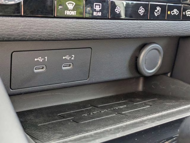 2026 Alloy Silver Metallic Mitsubishi Outlander ES AWD SUV