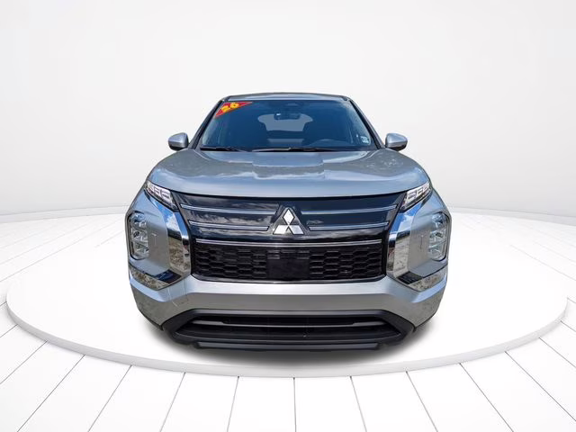 2026 Alloy Silver Metallic Mitsubishi Outlander ES AWD SUV