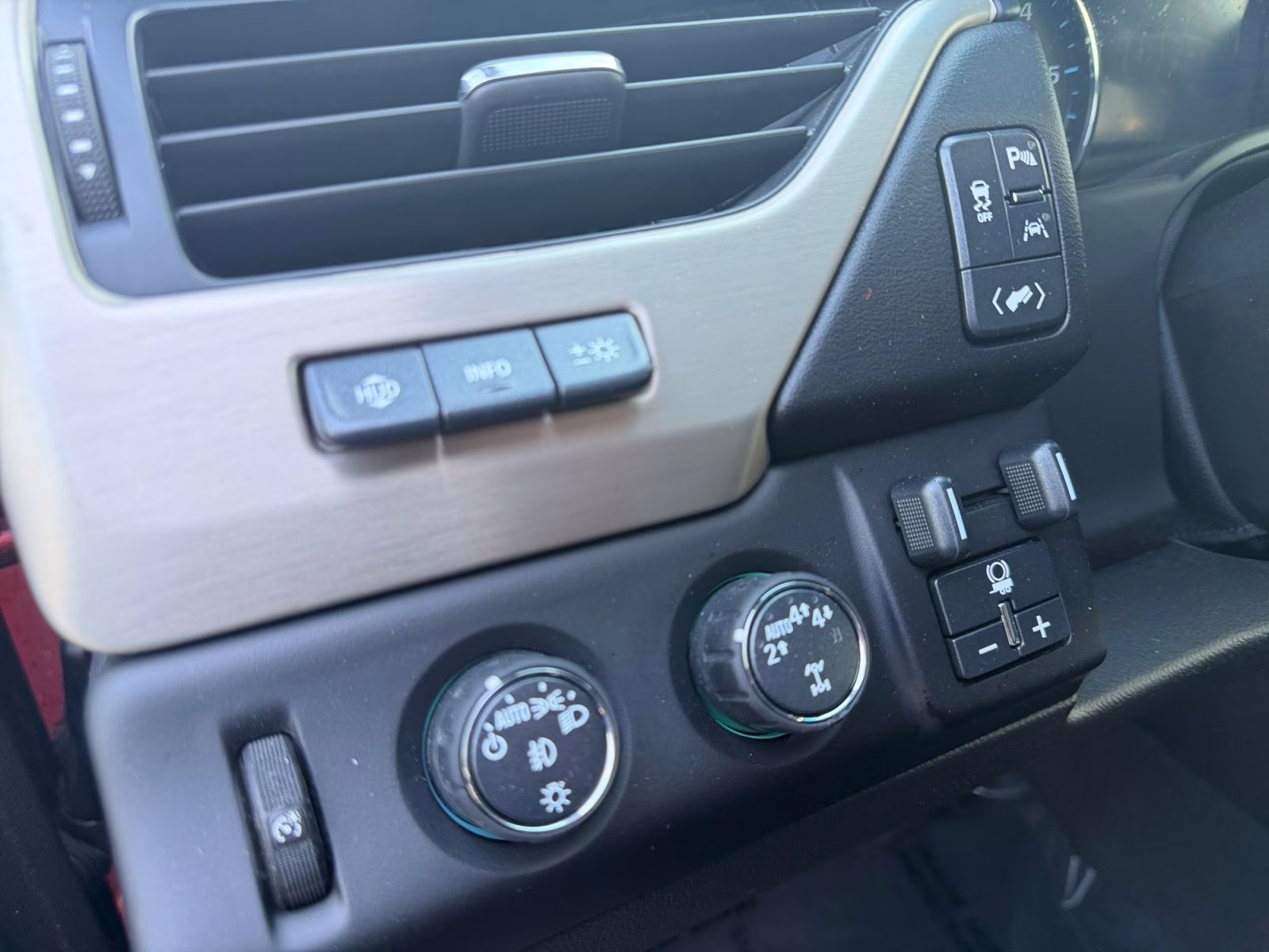 2019 Crimson Red Tintcoat GMC Yukon XL Denali 4X4 SUV