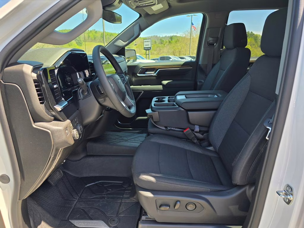 2026 Summit White Chevrolet Silverado 1500 RST 4X4 Truck