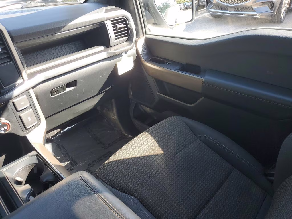 2024 Oxford White Ford F-150 STX 4X4 Truck