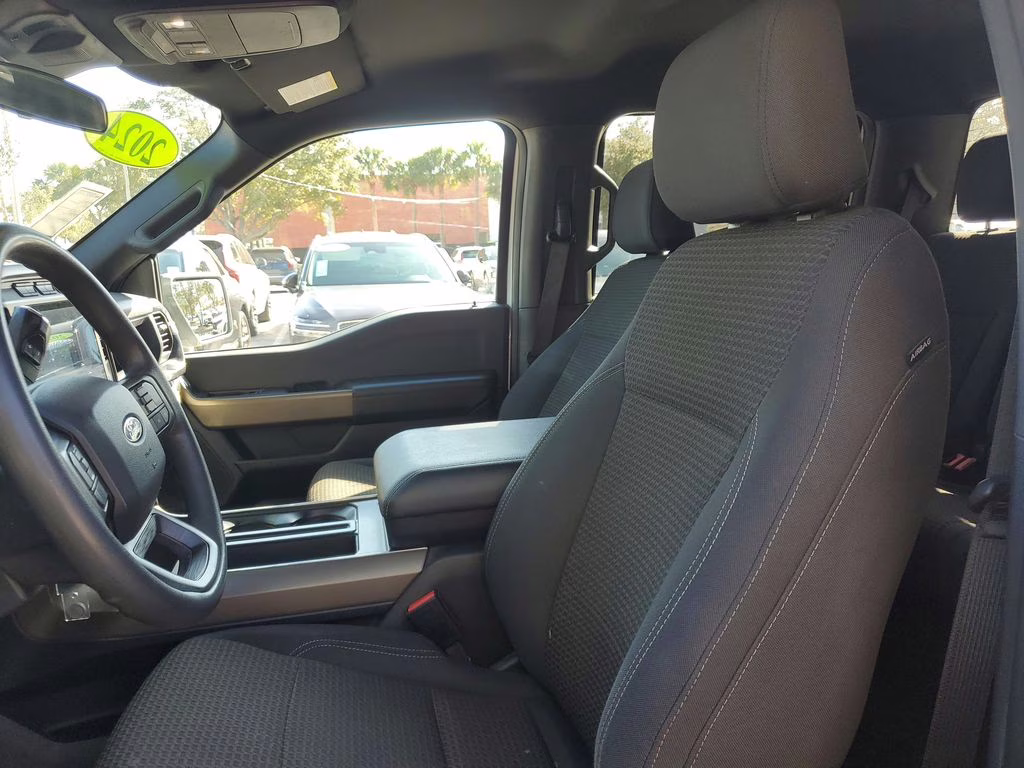 2024 Oxford White Ford F-150 STX 4X4 Truck