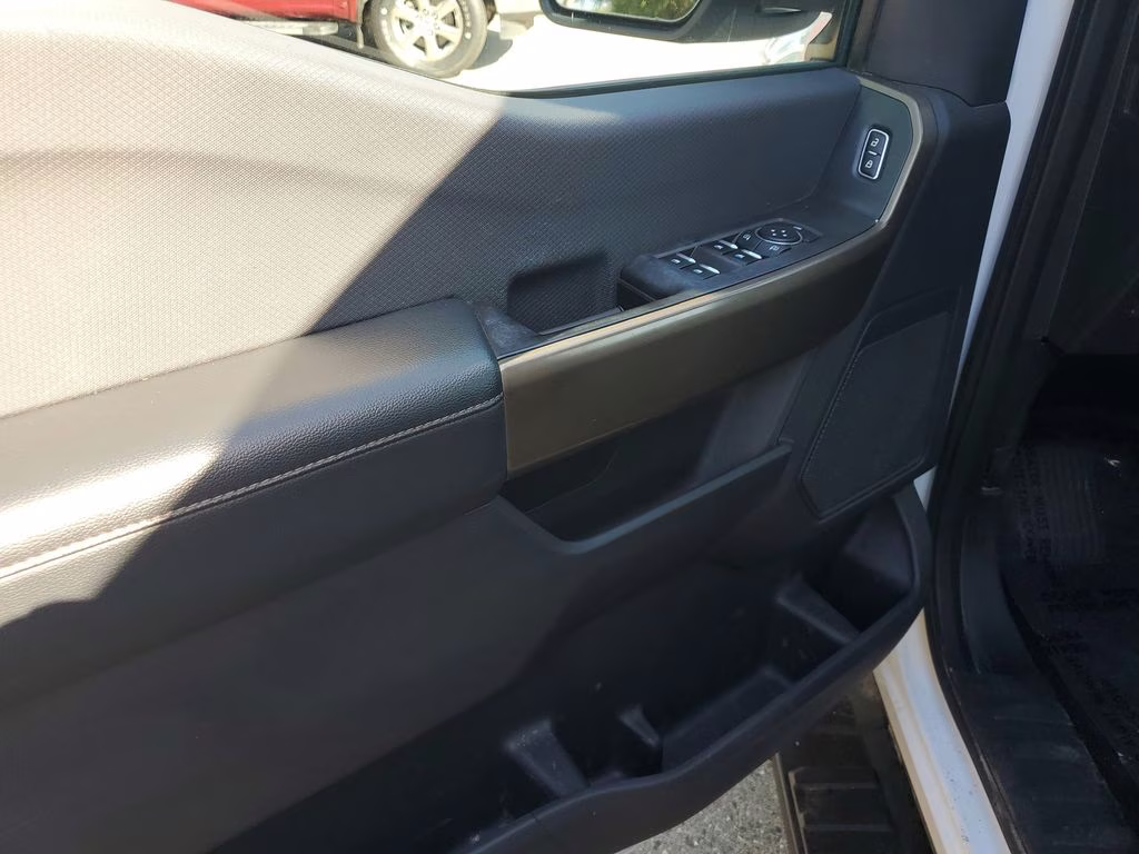 2024 Oxford White Ford F-150 STX 4X4 Truck