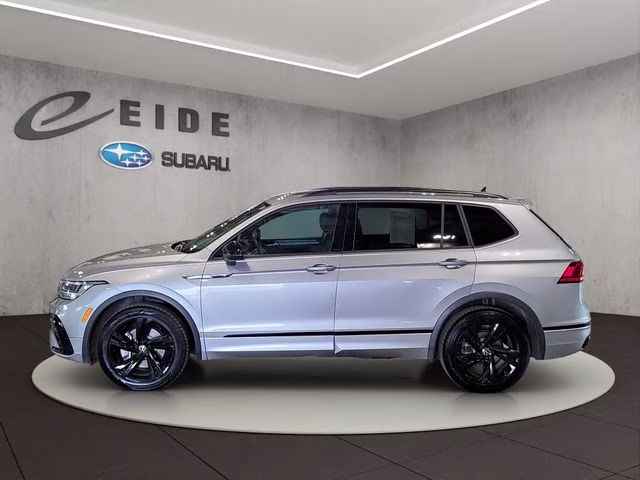 2023 Silver Metallic Volkswagen Tiguan 2.0T SE R-Line Black AWD SUV