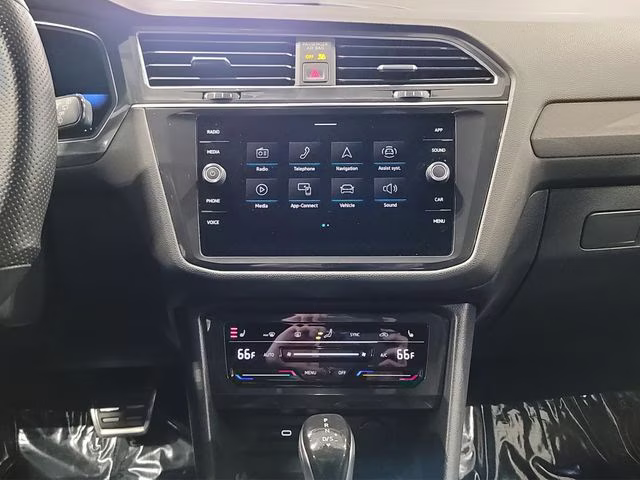 2023 Silver Metallic Volkswagen Tiguan 2.0T SE R-Line Black AWD SUV