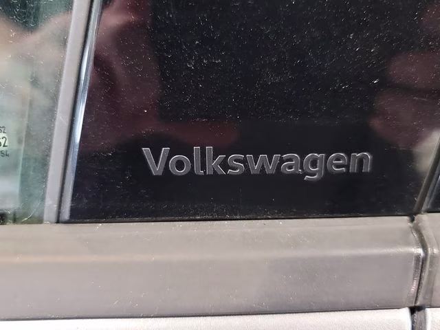 2023 Silver Metallic Volkswagen Tiguan 2.0T SE R-Line Black AWD SUV