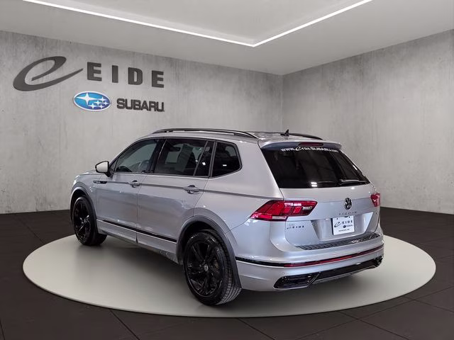 2023 Silver Metallic Volkswagen Tiguan 2.0T SE R-Line Black AWD SUV