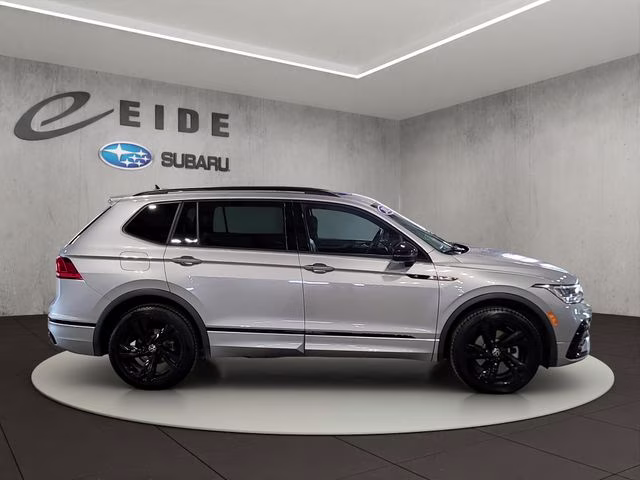 2023 Silver Metallic Volkswagen Tiguan 2.0T SE R-Line Black AWD SUV