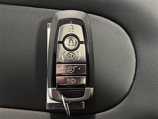 2026 Star White Metallic Tri-Coat Ford Expedition Max Platinum 4X4 SUV