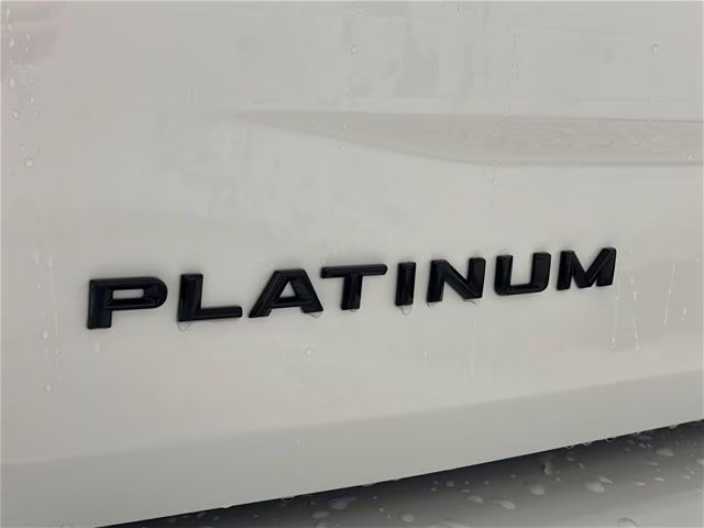2026 Star White Metallic Tri-Coat Ford Expedition Max Platinum 4X4 SUV