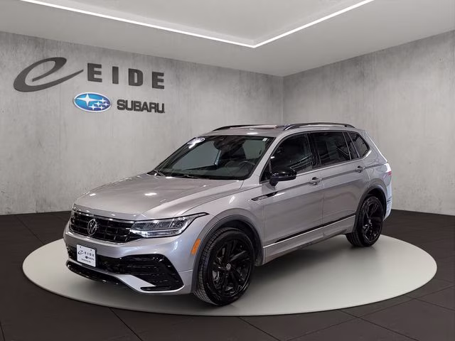 2023 Silver Metallic Volkswagen Tiguan 2.0T SE R-Line Black AWD SUV