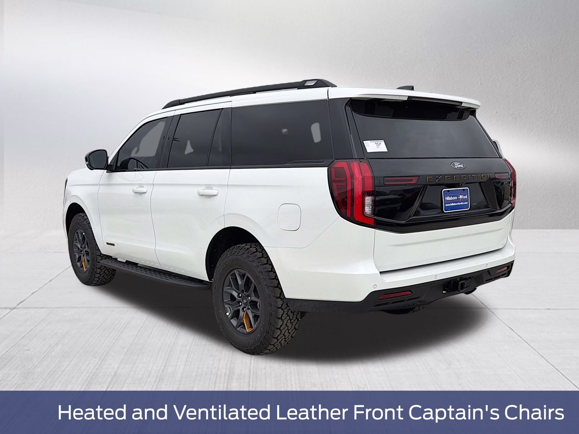 2026 Star White Metallic Tri-Coat Ford Expedition Tremor 4X4 SUV