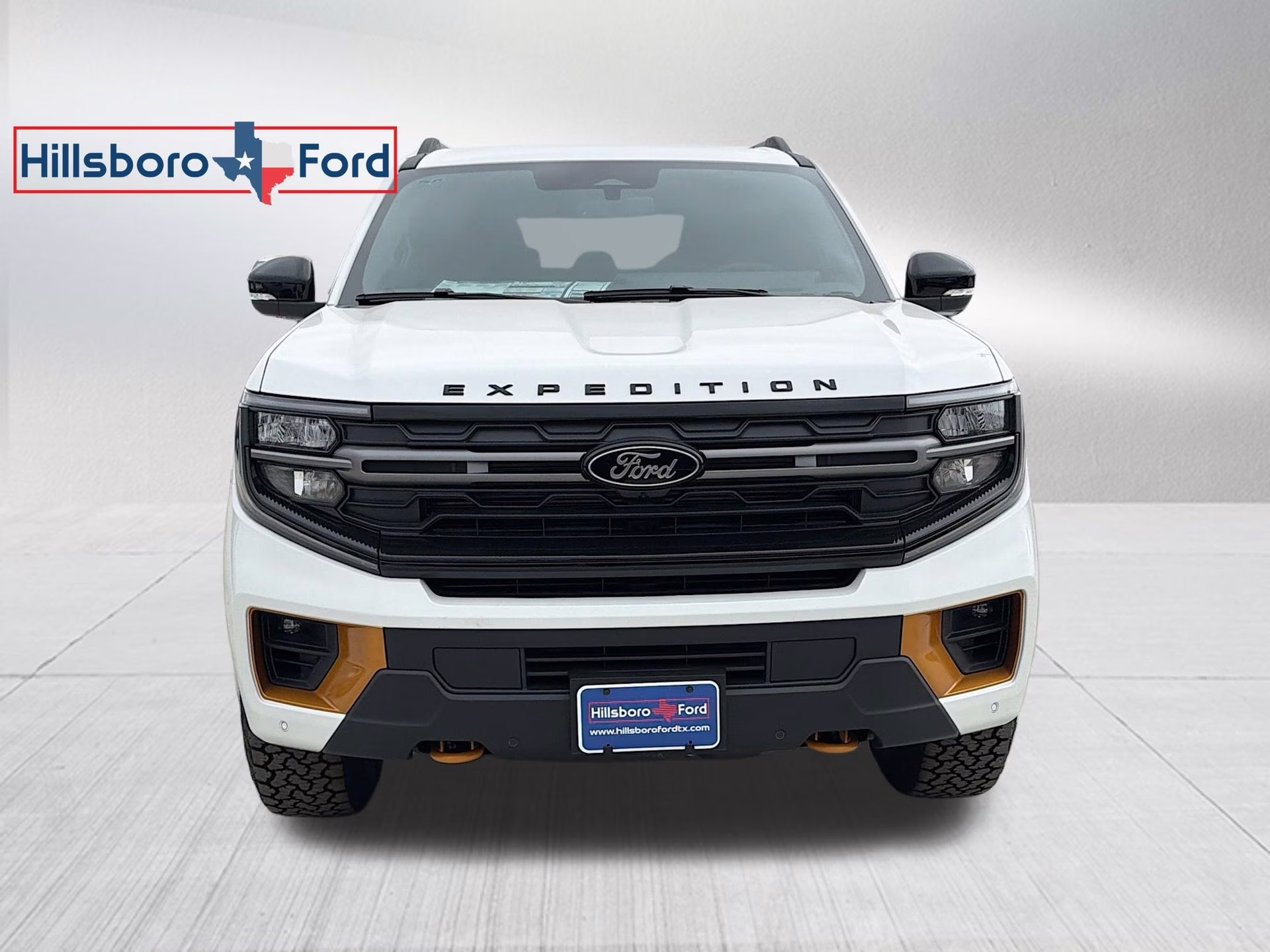 2026 Star White Metallic Tri-Coat Ford Expedition Tremor 4X4 SUV