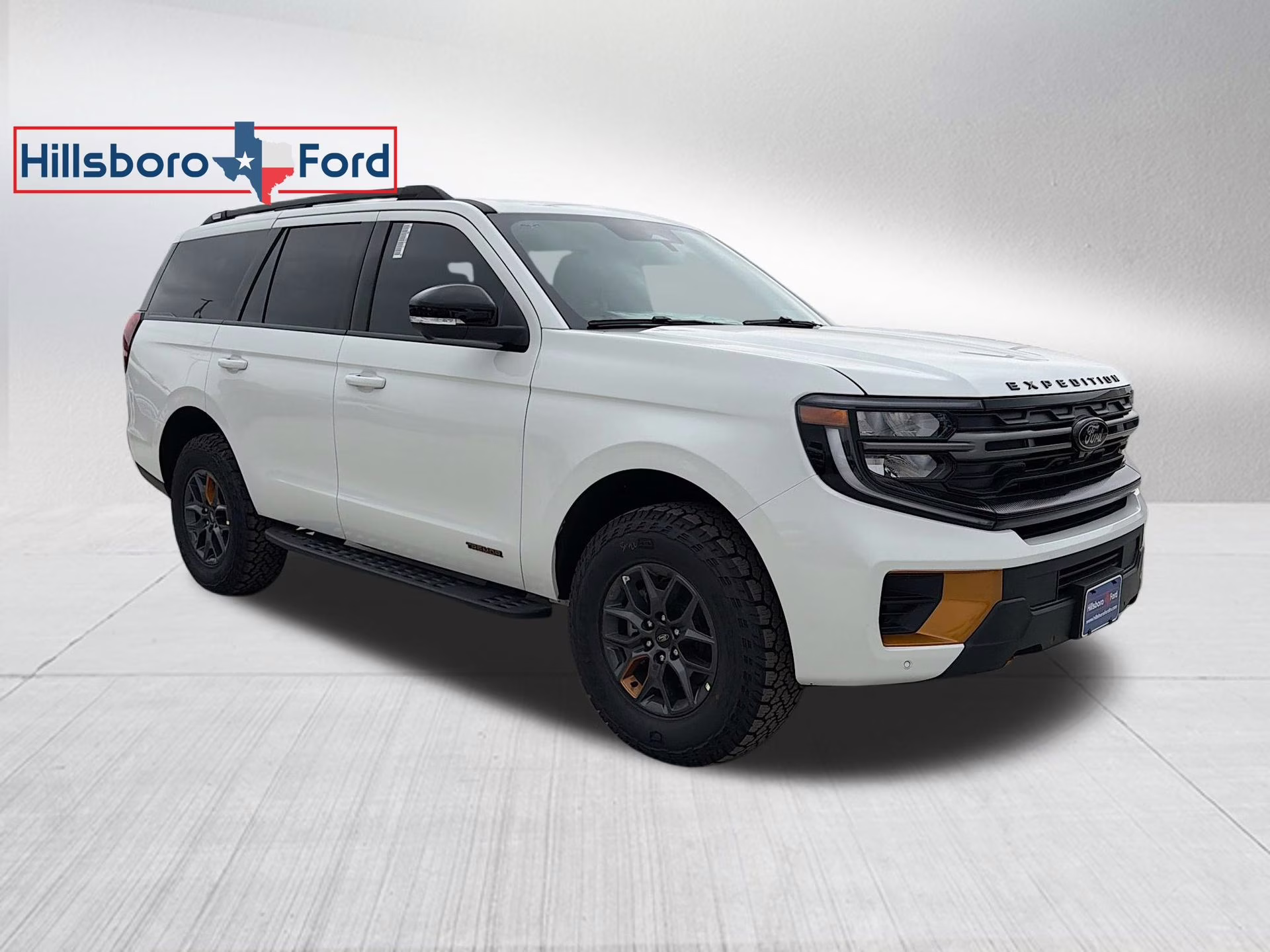 2026 Star White Metallic Tri-Coat Ford Expedition Tremor 4X4 SUV