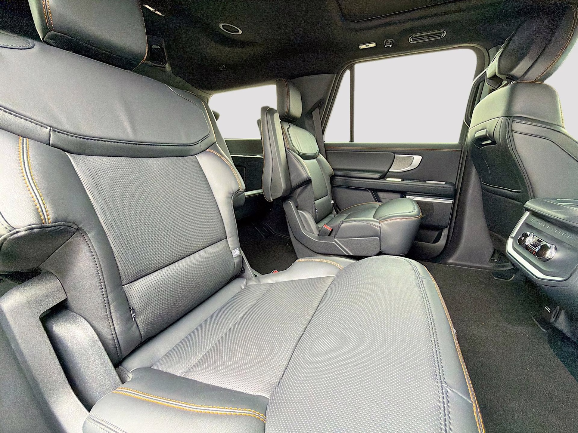 2026 Star White Metallic Tri-Coat Ford Expedition Tremor 4X4 SUV
