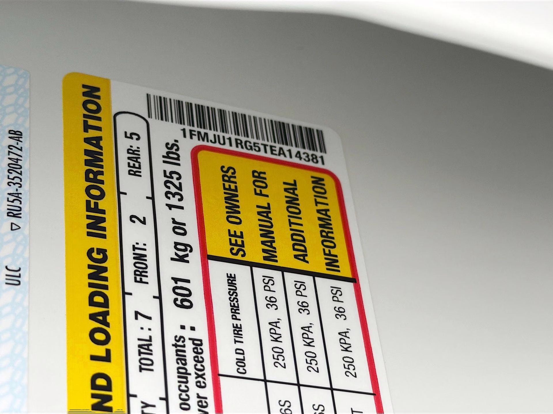 2026 Star White Metallic Tri-Coat Ford Expedition Tremor 4X4 SUV