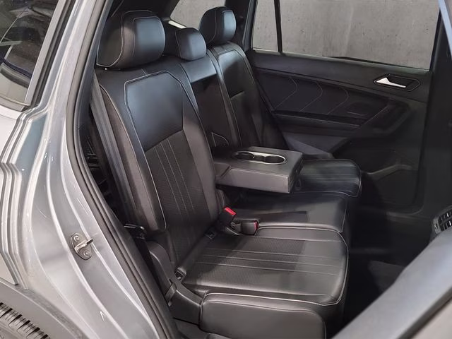 2023 Silver Metallic Volkswagen Tiguan 2.0T SE R-Line Black AWD SUV