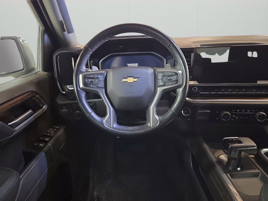 2025 Summit White Chevrolet Silverado 1500 LT 4X4 Truck