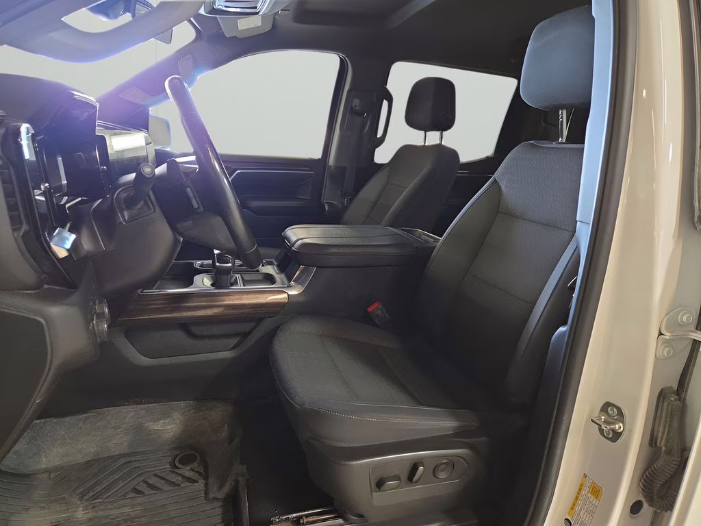 2025 Summit White Chevrolet Silverado 1500 LT 4X4 Truck