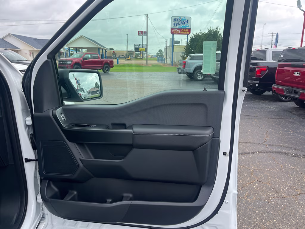2026 Oxford White Ford F-150 STX 4X4 Truck