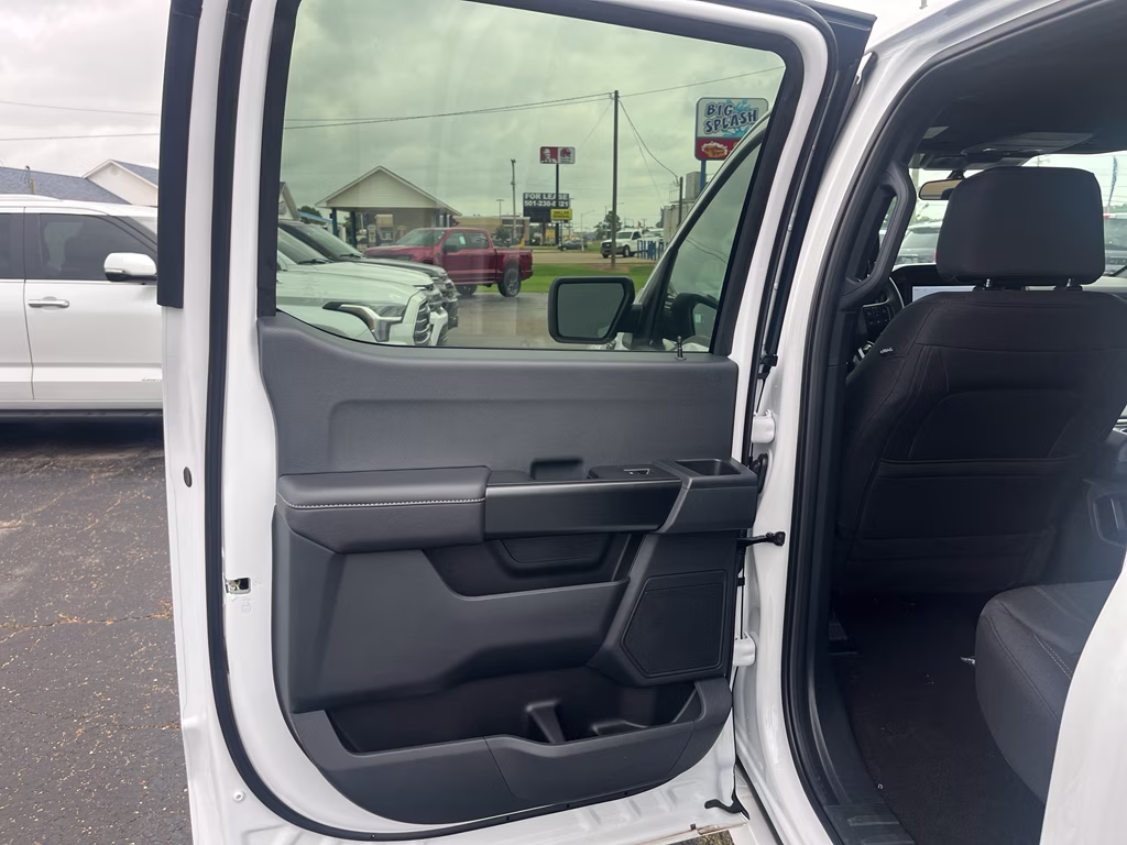 2026 Oxford White Ford F-150 STX 4X4 Truck