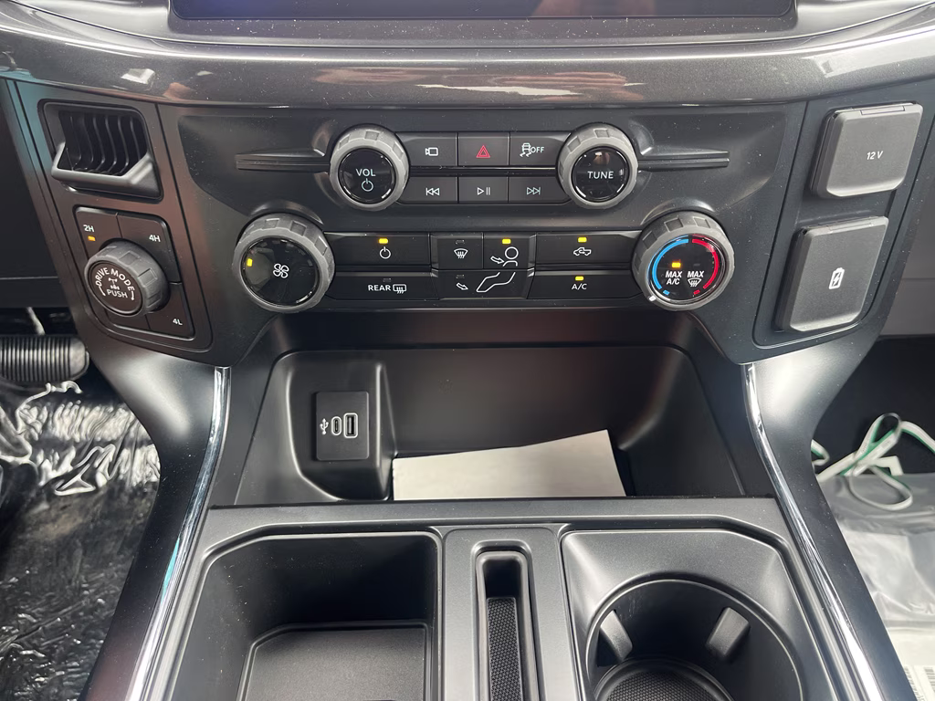 2026 Oxford White Ford F-150 STX 4X4 Truck