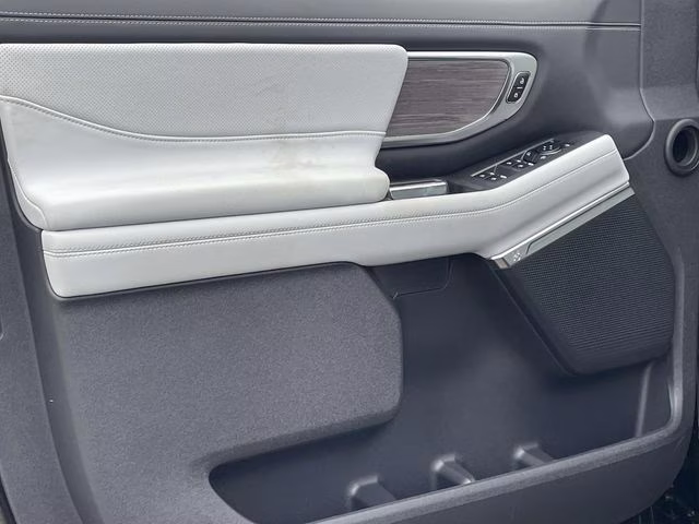 2026 Black Metallic Ford Expedition Max Platinum 4X4 SUV