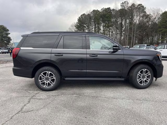 2026 Gray Metallic Ford Expedition Active RWD SUV
