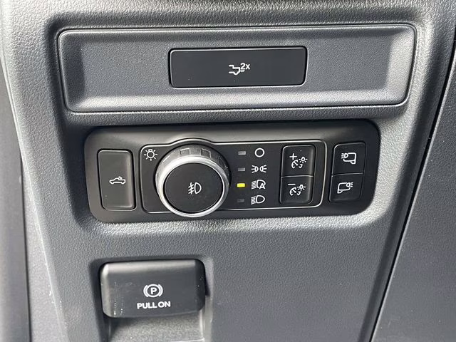 2026 Oxford White Ford F-150 XLT 4X4 Truck