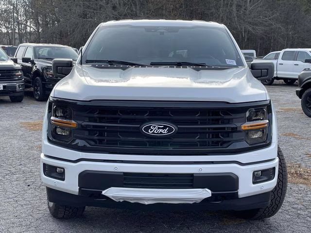 2026 Oxford White Ford F-150 XLT 4X4 Truck